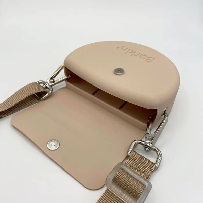 Intérieur de la pochette à friandises waterproof Barkin' en beige