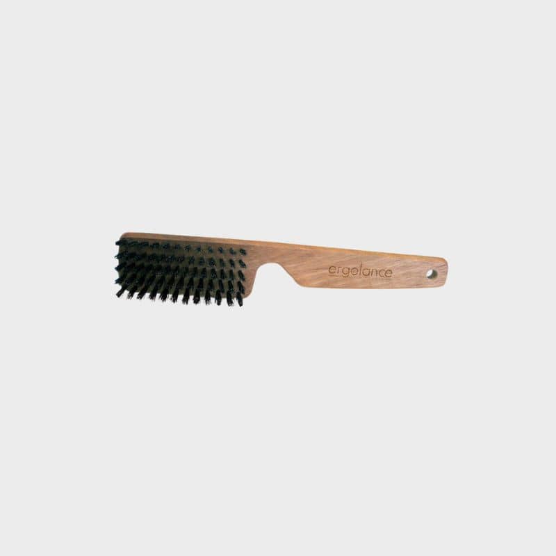 brosse ergolance par Biogance en poils de sanglier pour brosser les poils courts