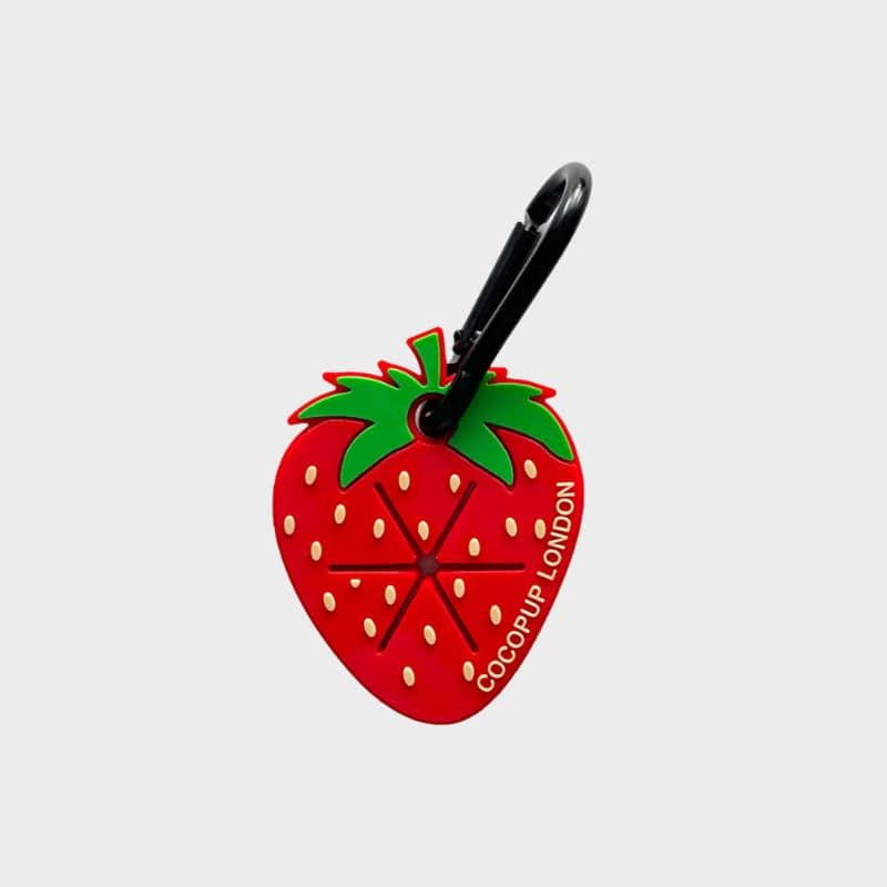 Accroche sac à déjection en forme de fraise de Cocopup London