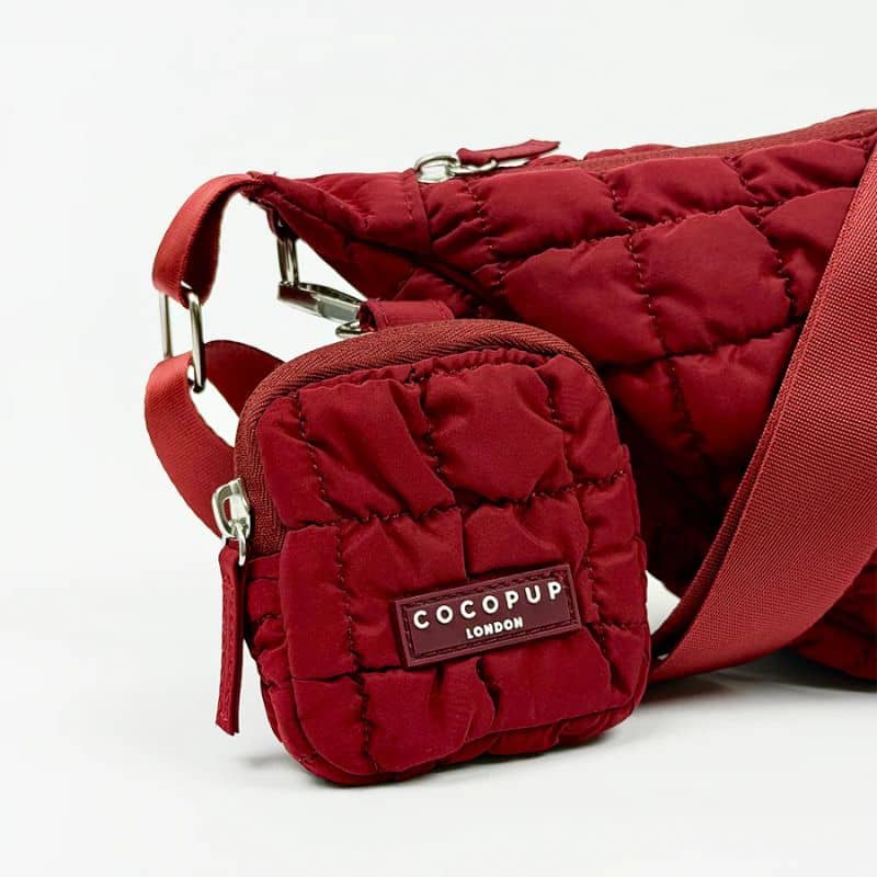 Mini treat bag pour les friandises de chien de cocopup london en bordeaux merlot