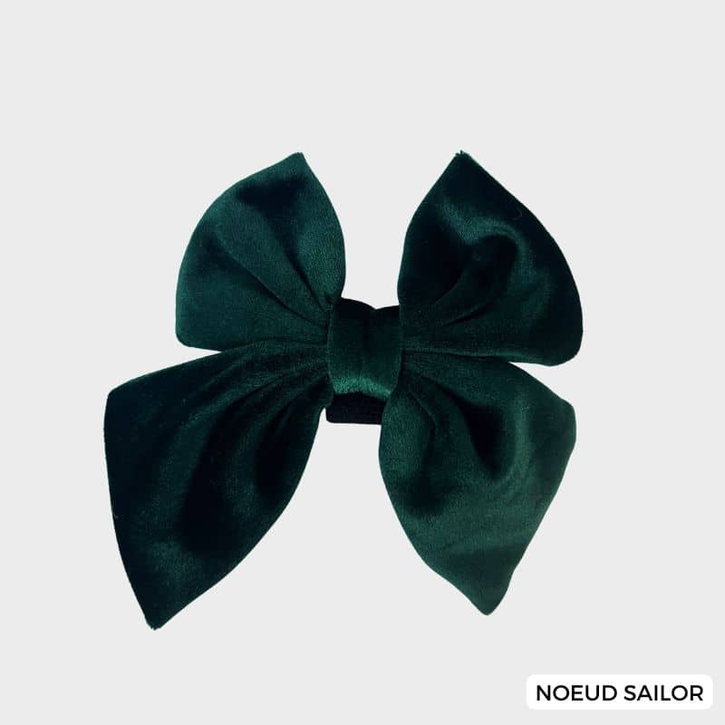 Noeud pour chien forme sailor bow en velours vert de Cocopup London