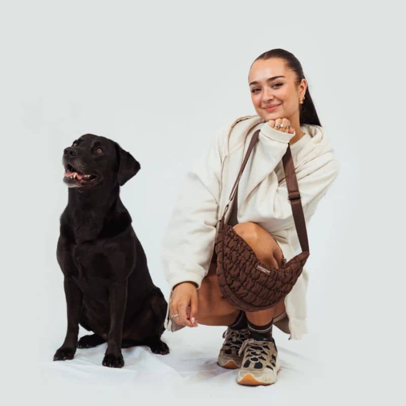 Dog walking bag tendance de Cocopup London en marron matelassé
