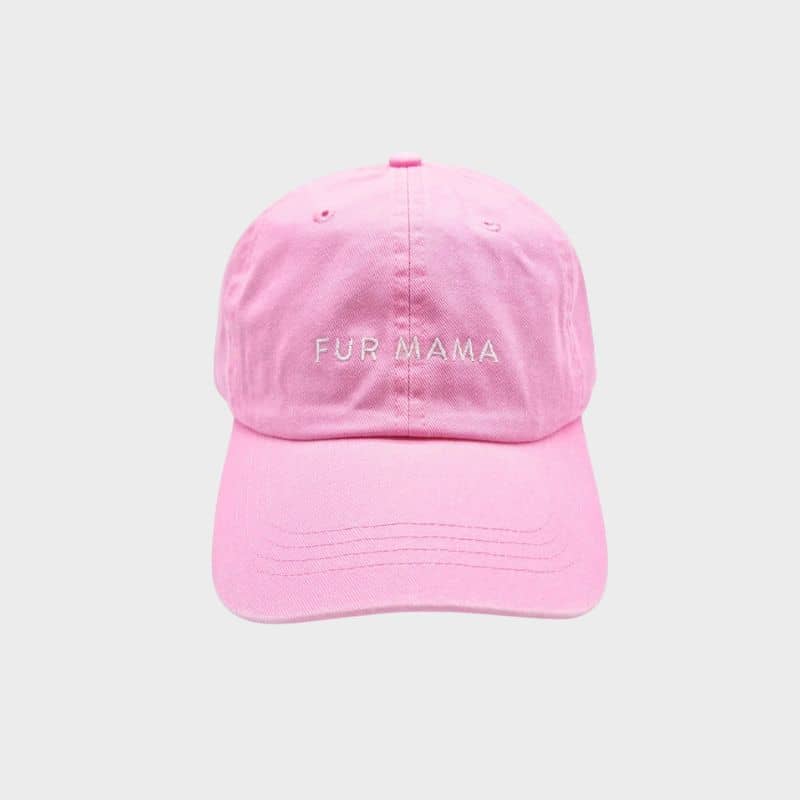 Casquette pour humain de la marque collar of sweden rose avec l'inscription fur mama
