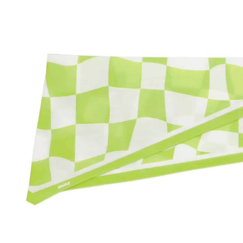 Détail du bandana en coton pour chien de Daisy By Shelby en coton