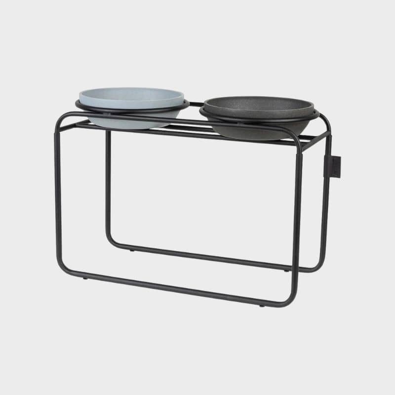 support de gamelle en acier compatible avec les gamelles en bambou District 70. Le Butler bowl stand permet de manger surélevé ce qui aide à la digestion (taille L)