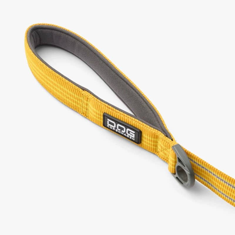 Laisse urban freestyle dog copenhagen pour chien de la couleur lemon jaune citron avec une poignée ergonomique et agréable