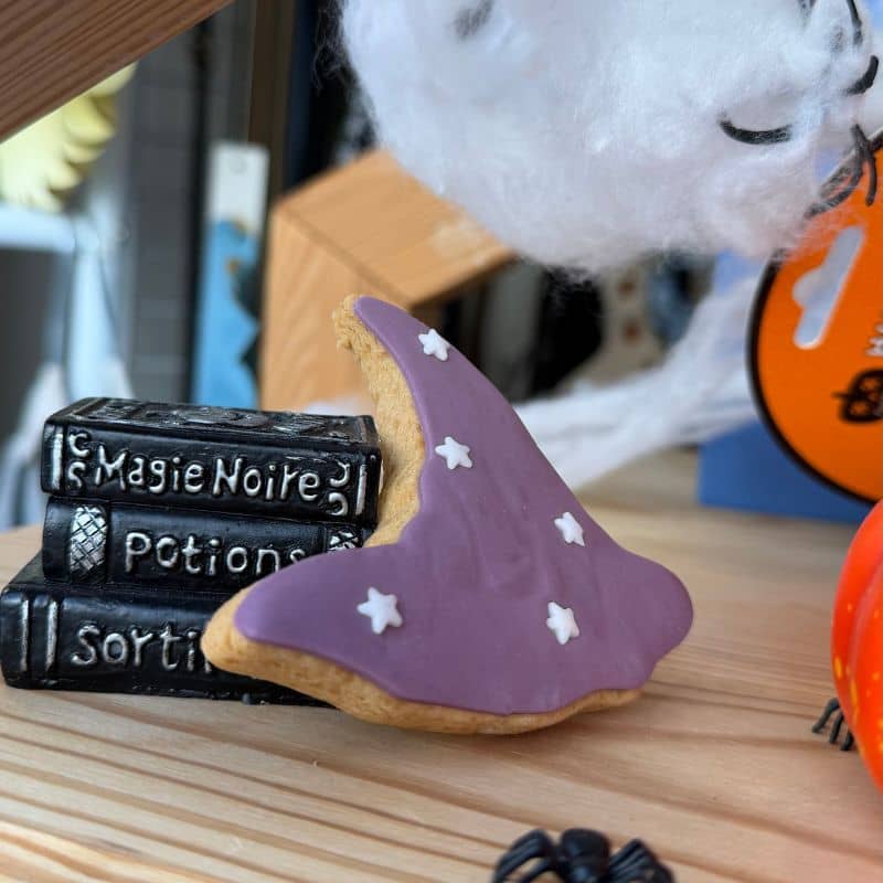 biscuit halloween pour chien Dolci Impronte en forme de chapeau de sorcière
