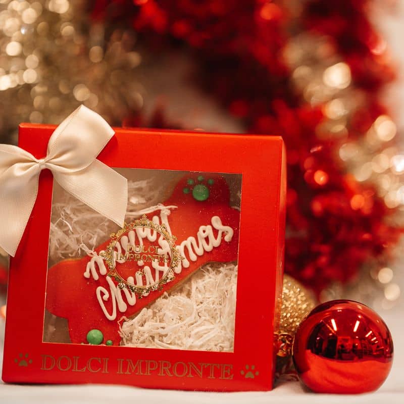 Coffret avec gateau de noel pour chien en forme d'os merry christmas en rouge - cadeaux de noel chien