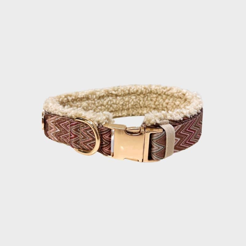 Collier pour chien motif ziggy zig zag de Floofs & Cookies en sherpa