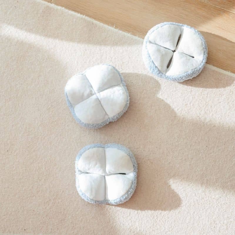 jouet interactif pour chien en forme de snuffle ball / balle de fouille avec cachettes à friandises Monti bleu ciel Lambwolf