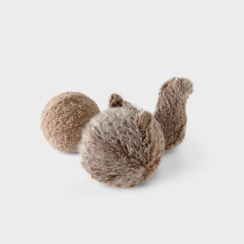 jeu d'occupation et de fouille pour chien en forme d'écureuil  avec cachette à friandises et balle rebondissante qui couine Squirrel pop Lambwolf Collective