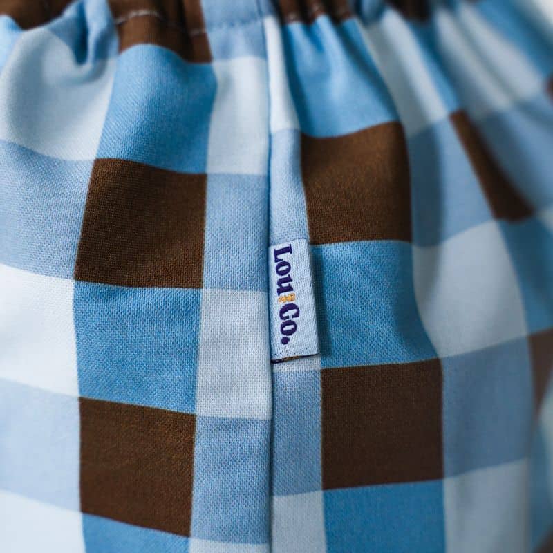 snood pour chien en coton motif carreaux  marron et bleu Lou & Co - protection des longues oreilles contre les épillets et l'humidité