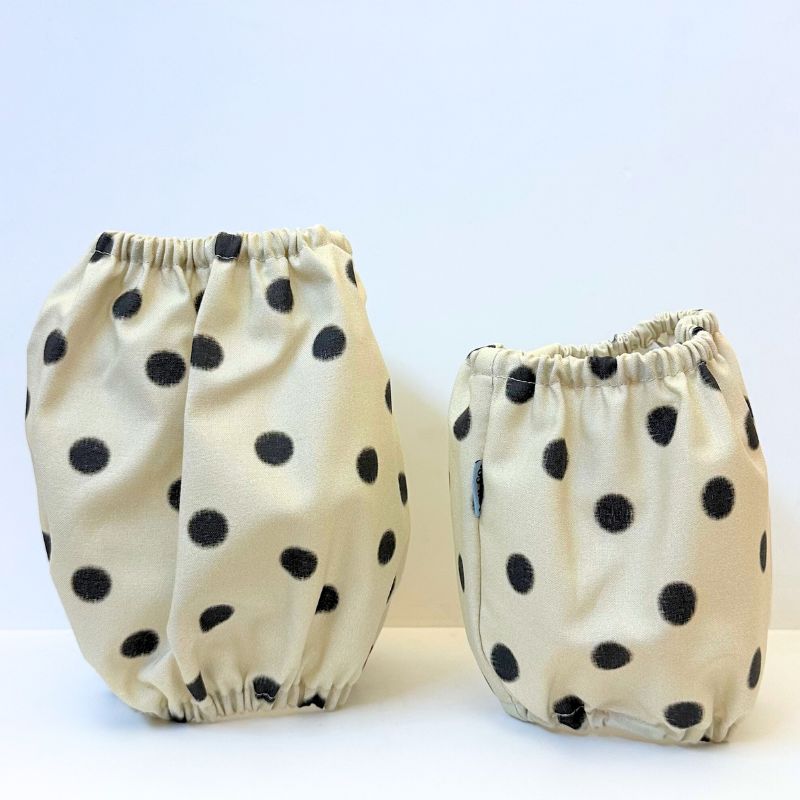 Snood pour les oreilles pour chien aux oreilles tombantes Lou and Co existent en plusieurs tailles