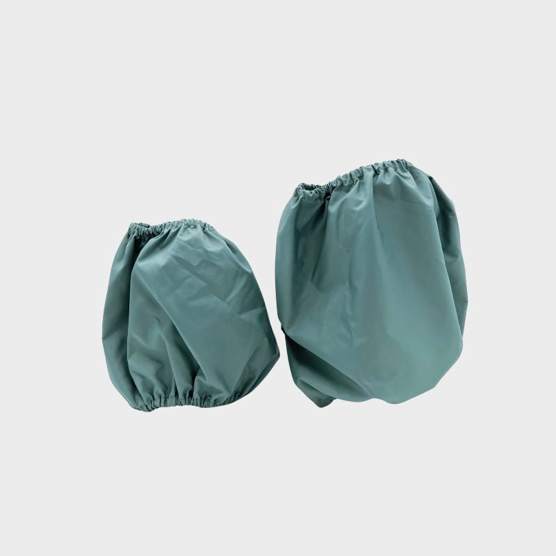 snood pour chien impermeable vert d'eau Lou & Co - protection des longues oreilles contre les épillets et l'humidité