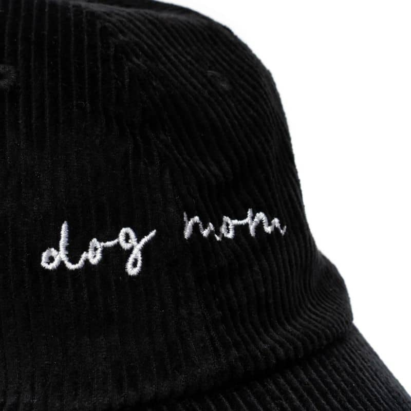 Casquette tendance en velours côtelé pour les dog mom en noir de Lucy & Co
