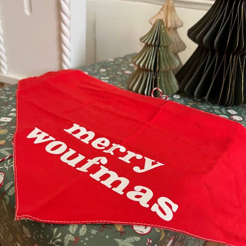 Bandana pour chien de Noël réversible rouge et blanc merry woufmas