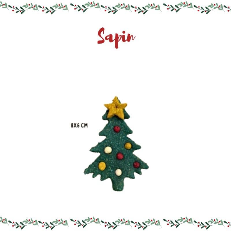 biscuit pour chien aux ingrédients naturels et design Noel Waniyanpi en forme de sapin spiruline betterave et curcuma