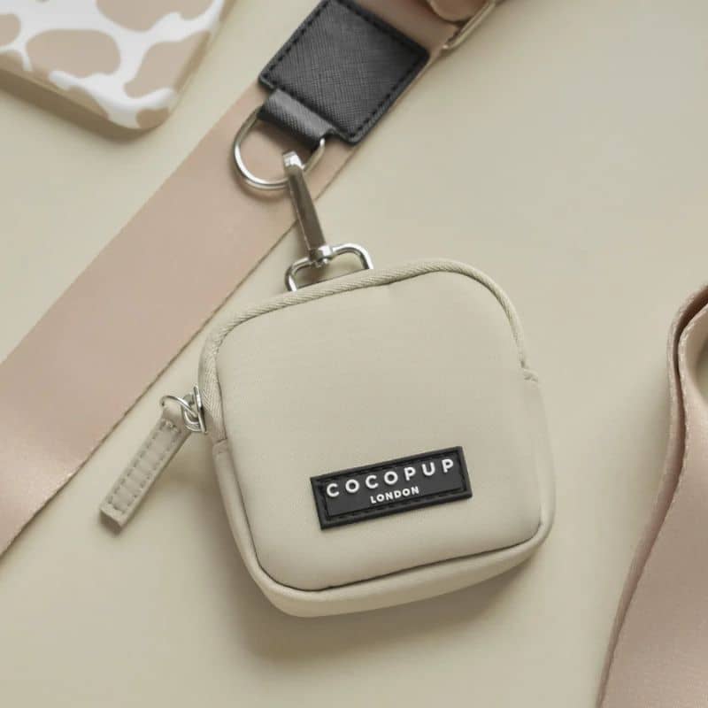 Pochette Dog Walking Bag en caramel latte Cocopup London