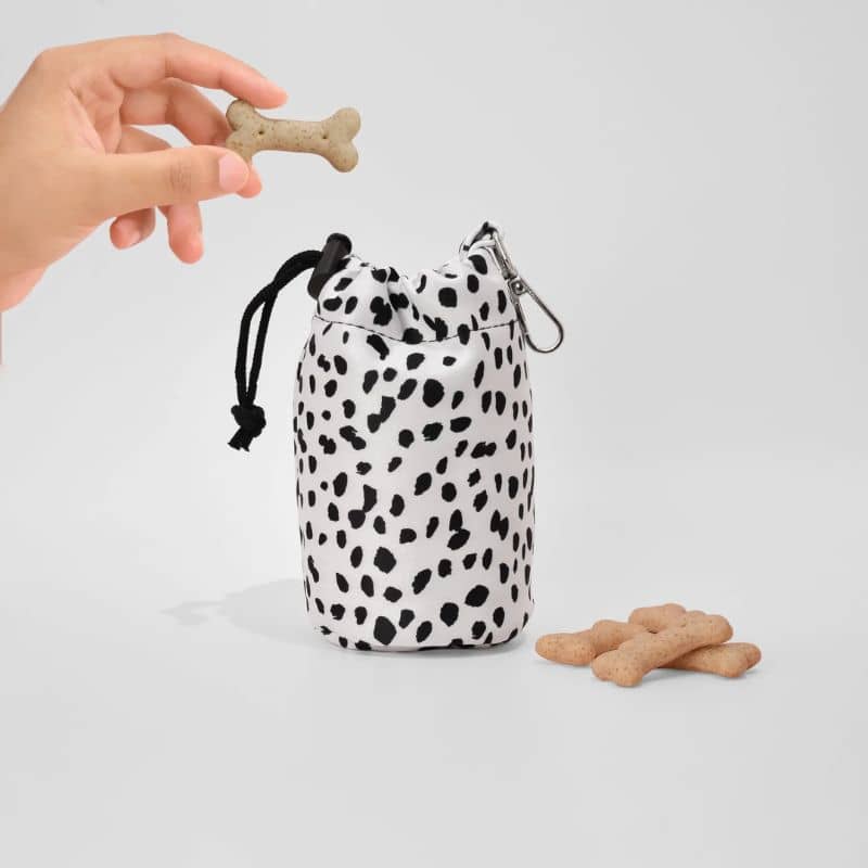 Treat pouch bag - sacoche pour les friandises de chien en monochrome noir & blanc