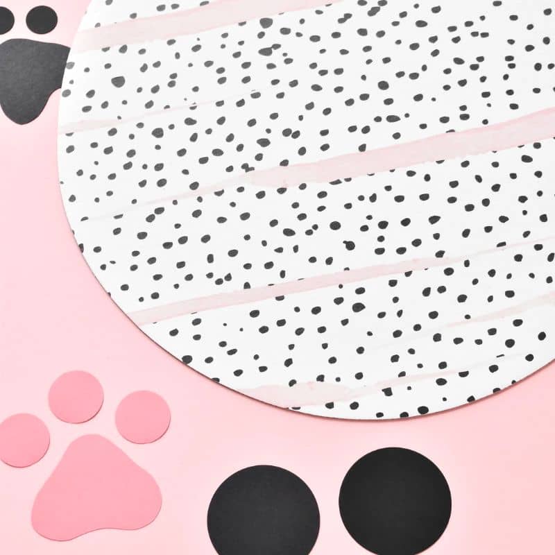 tapis de gamelle pour chien rose pastel