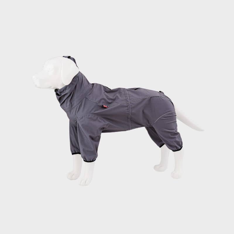 combinaison de protection imperméable pour chien Hugo & Hudson : protége du vent, de la pluie ou de la neige. Parfait pour les chiens à poils longs. 