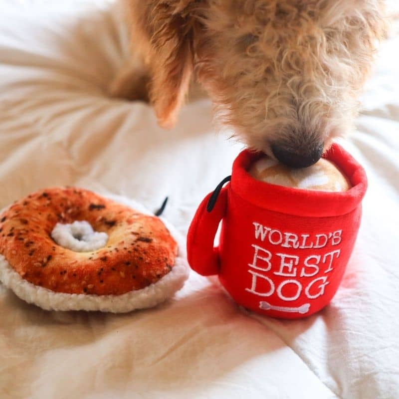 jouet pour chien World's Best Dog en forme de tasse de café latte Lulubelles