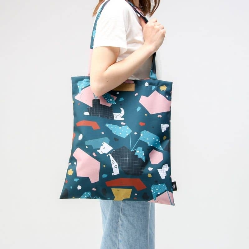 TOTE BAG IMPERMÉABLE - TERRAZZO DE CHIENS GRAPHIQUES