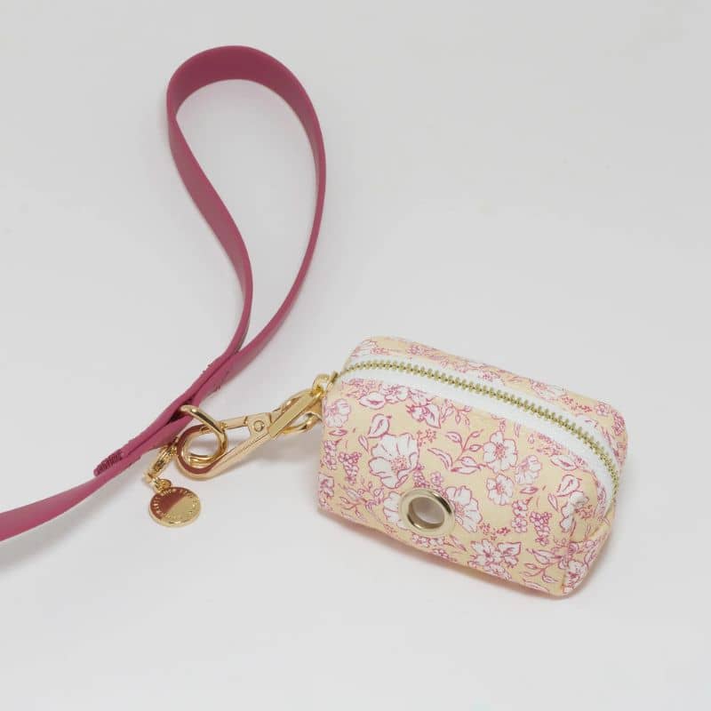 Détail distributeurs sacs à déjection Shop Sunny Tails