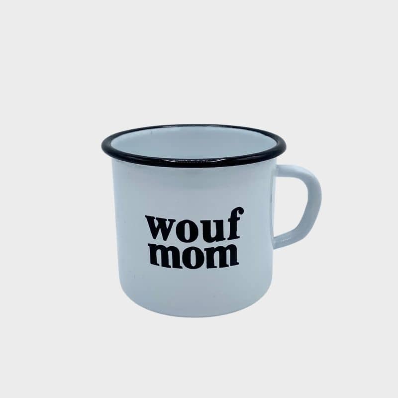 MUG EMAILLÉ GRAVÉ WOUF MOM - BLANC